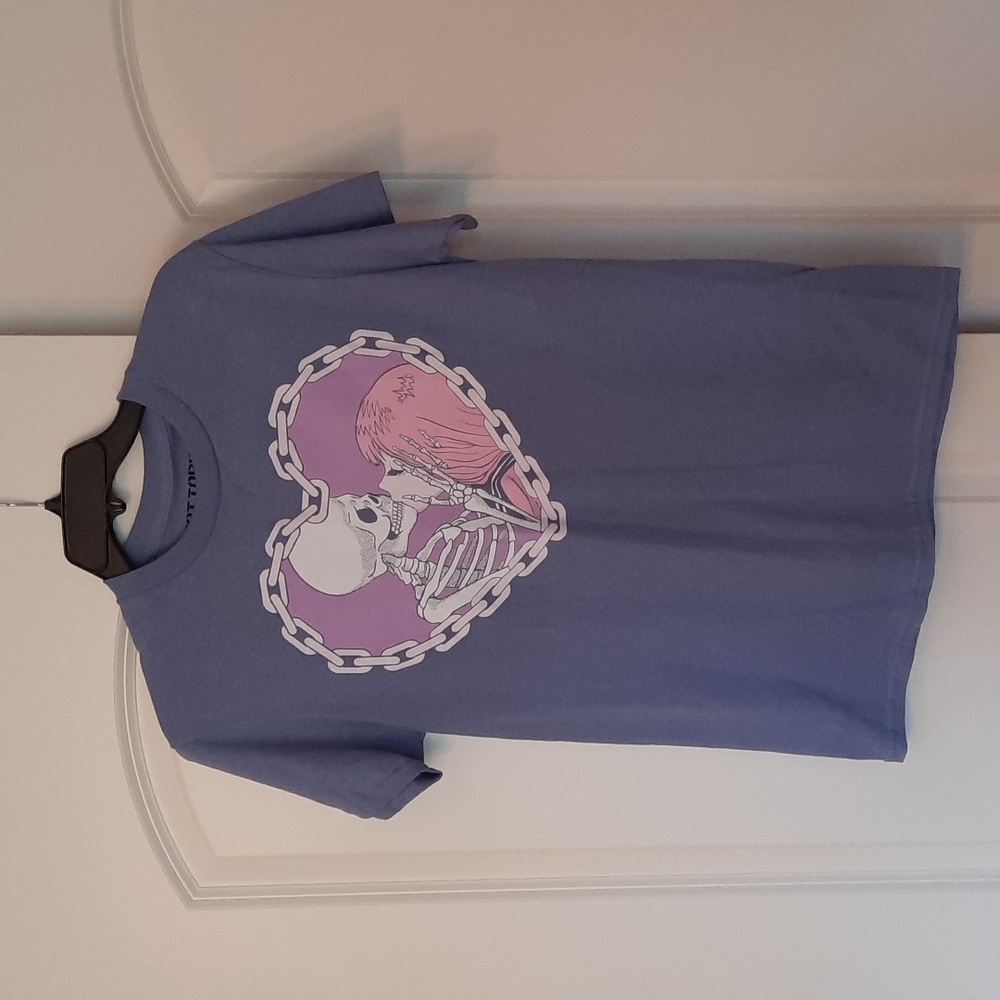 Hot Topic Men's Purple Skeleton T-shirt